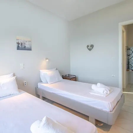 Ammoudino Beachfront Apt