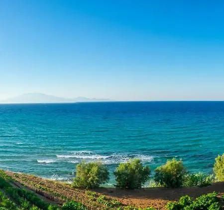 Апартаменты Ammoudino Beachfront Apt